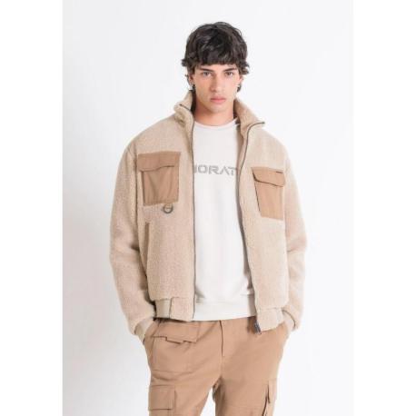 VESTE BEIGE EFFET TEDDY AVEC POCHES